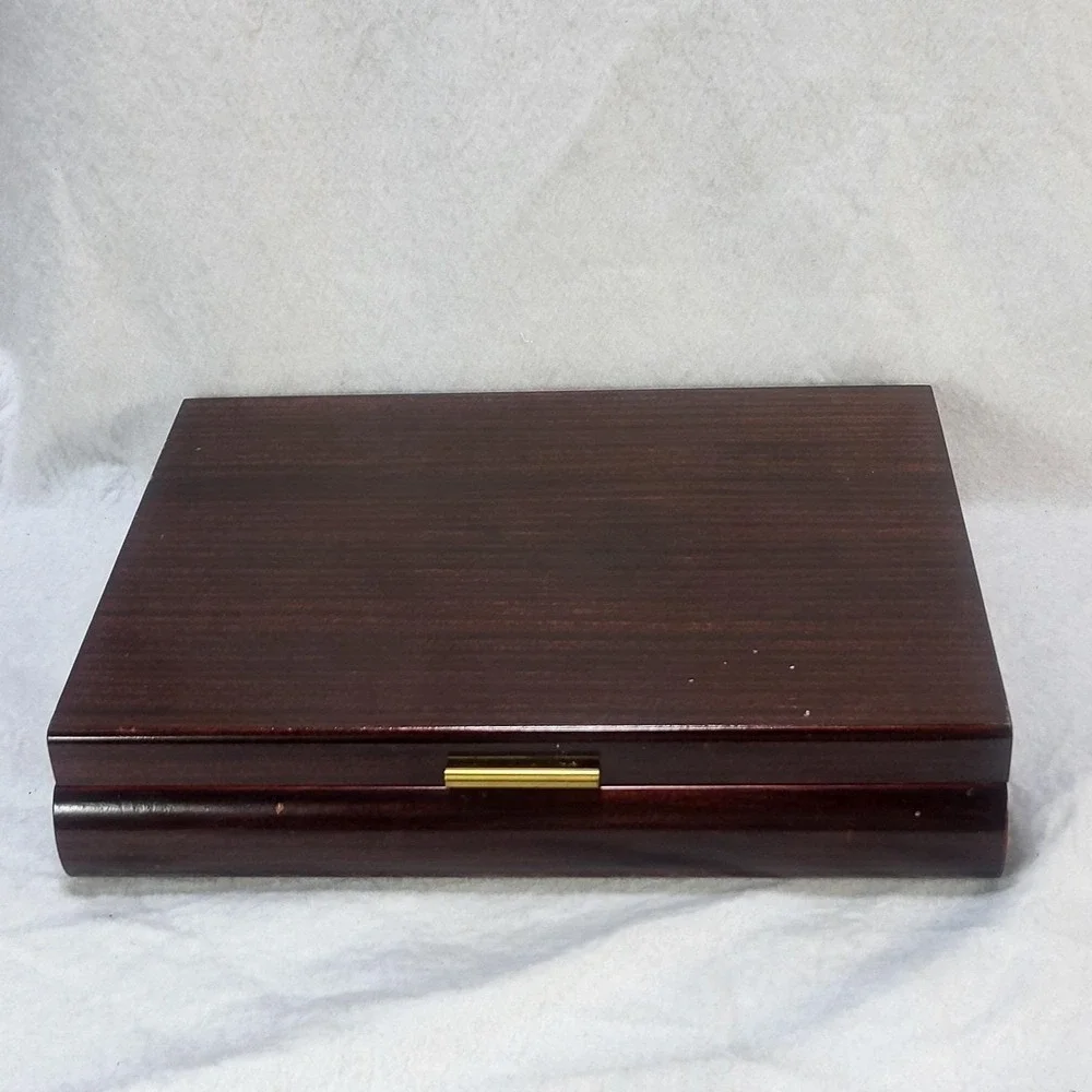 Vintage 1847 Rogers Bros. Silverware Wood Red Felt Lined Empty Storage Case Box